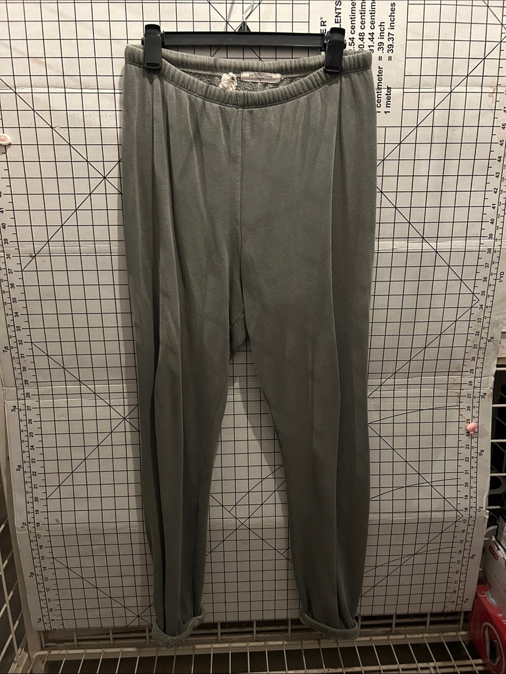 PerfectWhiteTee Elastic-Waist Jogger Pants in Sage Green